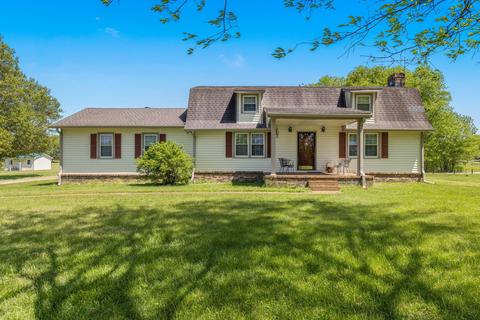 3155 Les Chappell Rd, Spring Hill, TN 37174