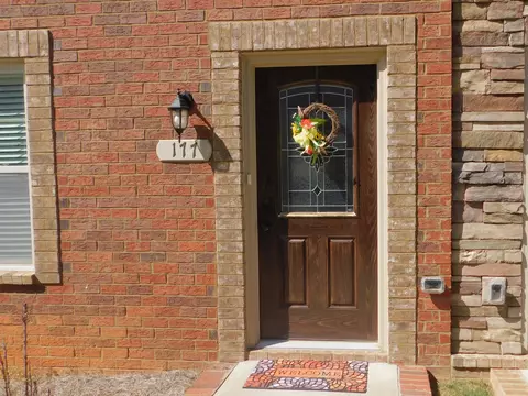 177 Dundee Dr, Clarksville, TN 37043