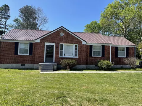 905 Abernathy Dr, Pulaski, TN 38478