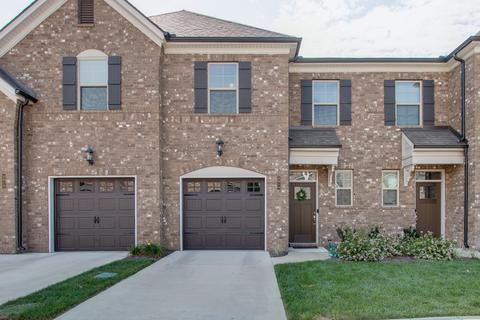 3014 Defilade Dr, Murfreesboro, TN 37128
