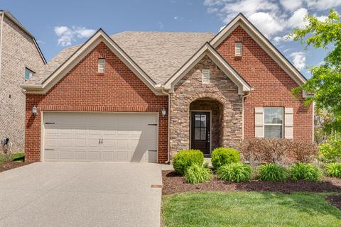 1059 Fenner Ln, Gallatin, TN 37066