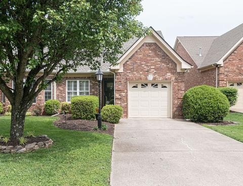 2215 Keegan Dr, Murfreesboro, TN 37130