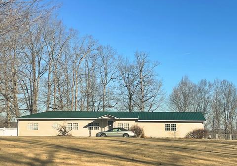 1709 Ridge Rd, Dickson, TN 37055 photo 1