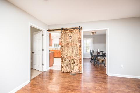 1197 Biter Rd, Cunningham, TN 37052 photo 6