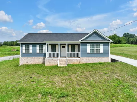 35 Trousdale Ferry Pike, Gordonsville, TN 38563