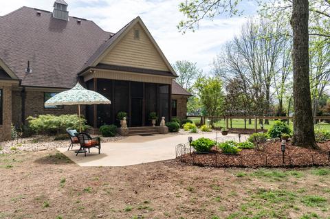 115 N Main St, Loretto, TN 38469 photo 36