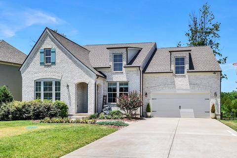 1146 Batbriar Rd, Murfreesboro, TN 37128