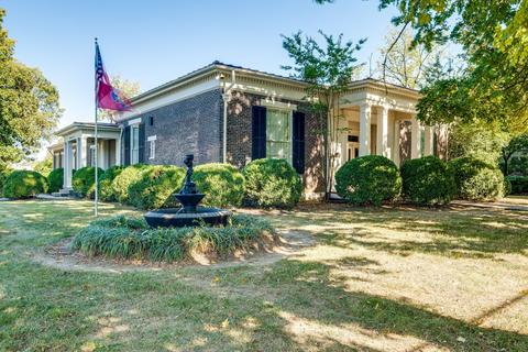 305 3rd Ave S, Franklin, TN 37064