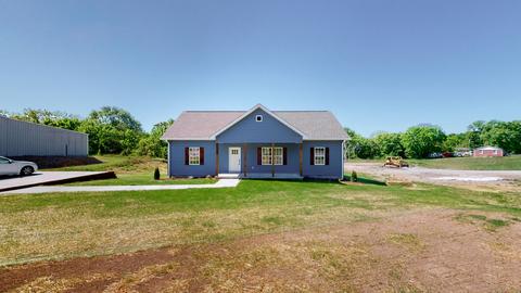 101 Puryears Bend Rd, Hartsville, TN 37074