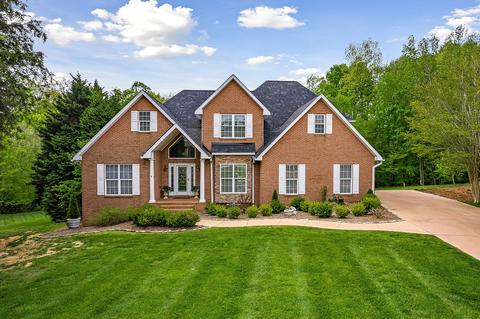1006 River Bend Dr, Cookeville, TN 38506