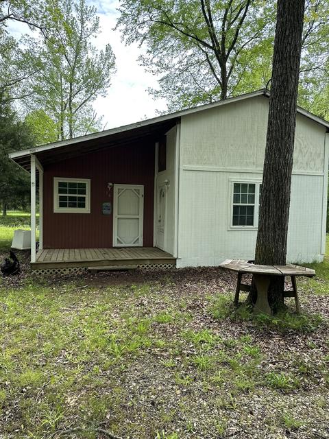 36 Falcons Run, Big Sandy, TN 38221