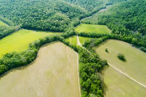 1 Monterey Hwy, Monterey, TN 38574