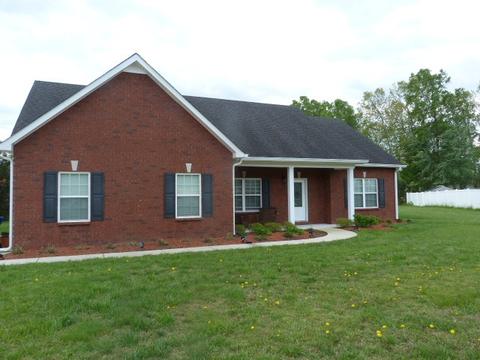 212 Hamilton Ct, Manchester, TN 37355