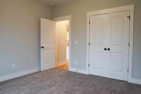 1075 Goose Dr, Springfield, TN 37172 photo 9
