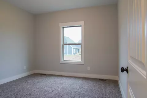 1075 Goose Dr, Springfield, TN 37172 photo 8