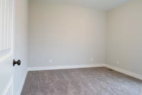 1075 Goose Dr, Springfield, TN 37172 photo 10