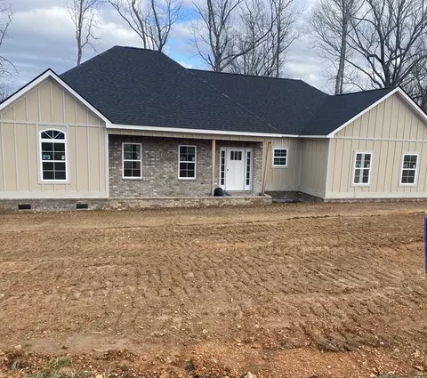 285 Mary Alice Dr, Leoma, TN 38468
