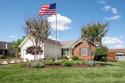 1292 Dalmally Dr, Murfreesboro, TN 37128