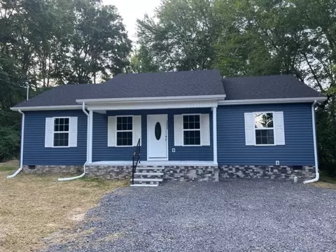 2004 Bel Aire Dr, Tullahoma, TN 37388