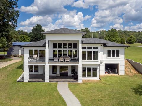 1098 Waters Edge Dr, Florence, AL 35634