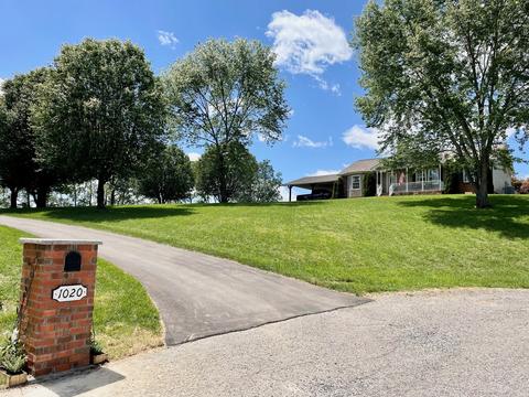 1020 Chelsea Dr, Greenbrier, TN 37073