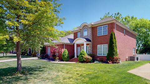 1320 Saint Ives Ct, Murfreesboro, TN 37128