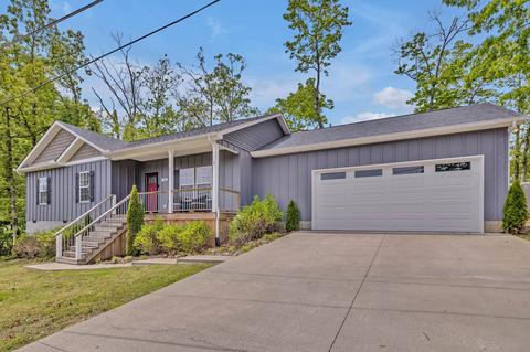 1002 Edgewood Dr, Dickson, TN 37055 photo 2