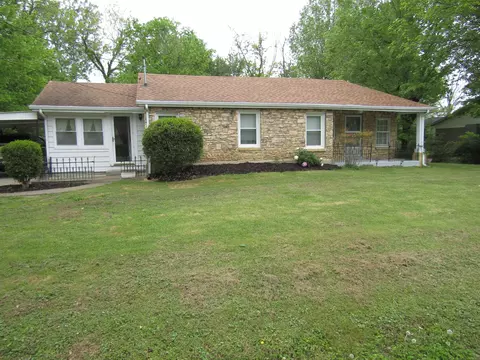 638 Cornersville Rd S, Lewisburg, TN 37091