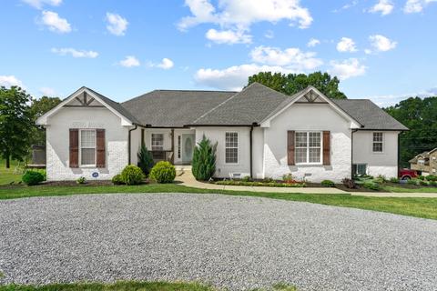 2045 Sunday Silence Dr, Greenbrier, TN 37073