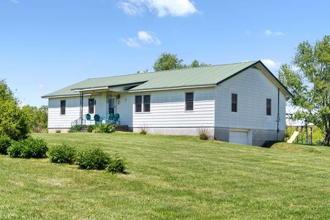 292 N Wade Rd N, Crofton, KY 42217
