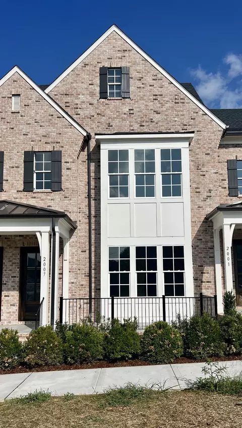 2007 Hollydale Aly, Franklin, TN 37064