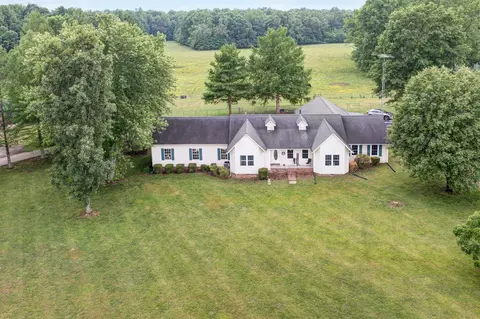 2251 Granddaddy Rd, Lawrenceburg, TN 38464