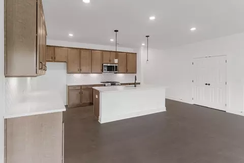 8761 Knolling Loop, Ooltewah, TN 37363 photo 5