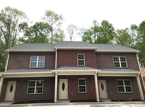453 Oak St, Clarksville, TN 37042