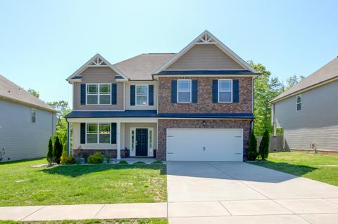 1040 Black Oak Cir, Clarksville, TN 37042