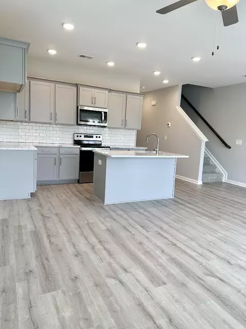 305 Carver Connection, Lebanon, TN 37087