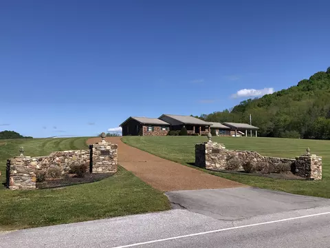 775 Pleasant Shade Hwy, Pleasant Shade, TN 37145