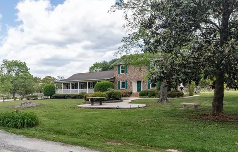 200 Greenleaf Ln, Winchester, TN 37398