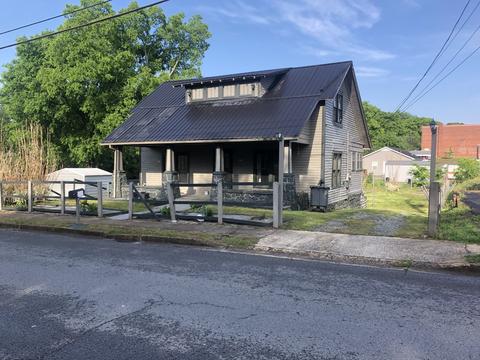 205 Lincoln Ave S, Fayetteville, TN 37334