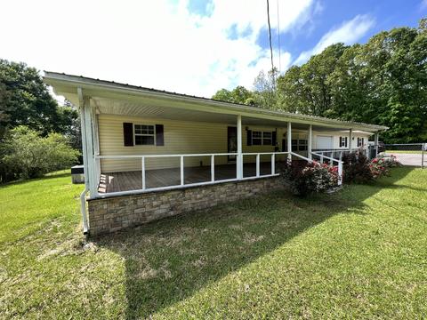 520 A St, Hillsboro, TN 37342