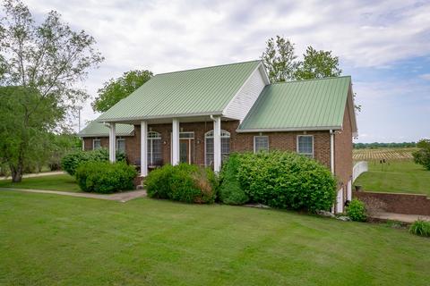 3958 Mcgregor Rd, Adams, TN 37010 photo 3
