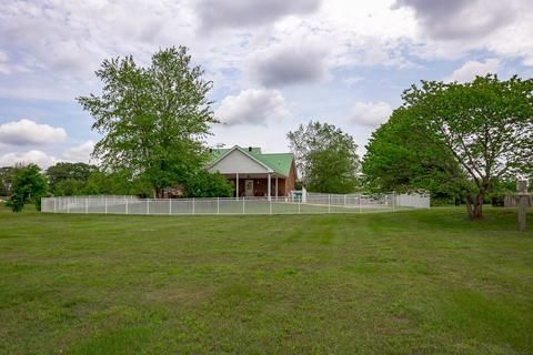 3958 Mcgregor Rd, Adams, TN 37010 photo 5
