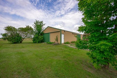 3958 Mcgregor Rd, Adams, TN 37010 photo 4