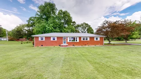 2132 Ovoca Rd, Tullahoma, TN 37388