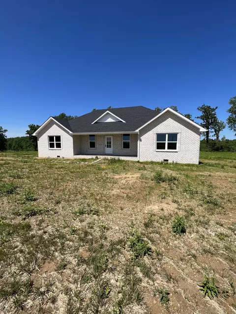 299 David Ln, Lafayette, TN 37083