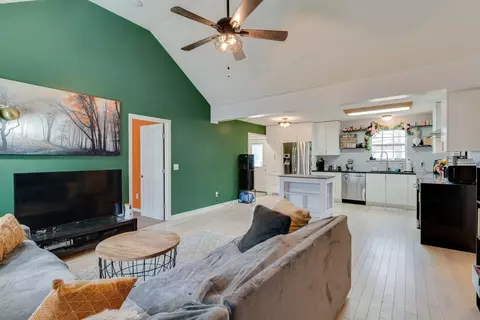 6136 Cross Plains Rd, Springfield, TN 37172