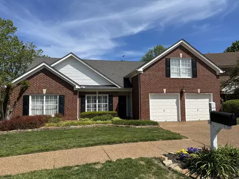1014 Glastonbury Dr, Franklin, TN 37069