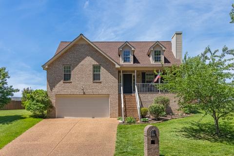 1019 Willow Creek Dr, Goodlettsville, TN 37072