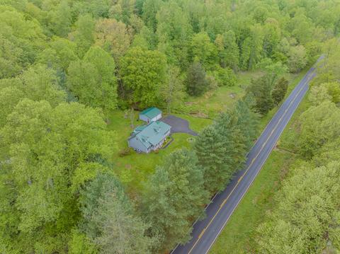 3951 Normandy Rd, Normandy, TN 37360 photo 4