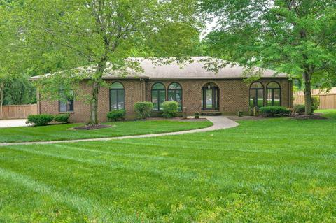 301 Willow Bough Ln, Old Hickory, TN 37138